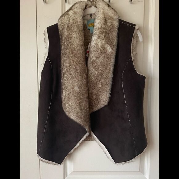 C&C CALIFORNIA FAUX FUR VEST SIZE XS - Picture 1 of 8